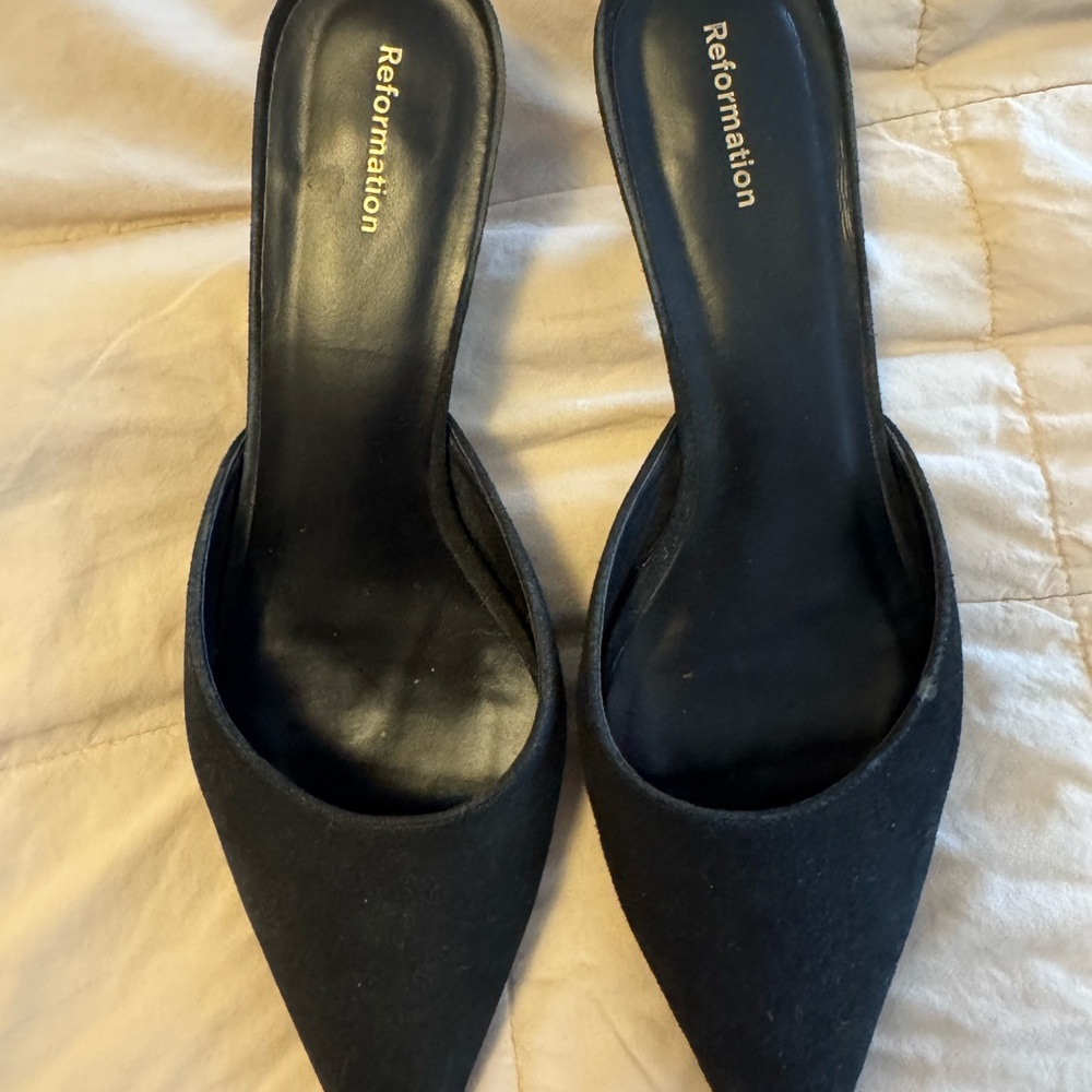 Reformation Black Mules Sleek Minimalist Design - Picture 2 of 3